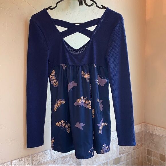 Modcloth Mixed Mastery Twofer Moth Print Top XXS - Picture 2 of 4